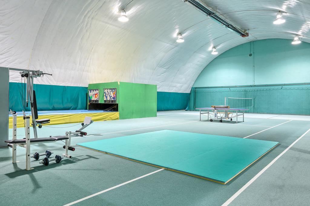 Hotel Tenis Chrząstowice Exteriér fotografie